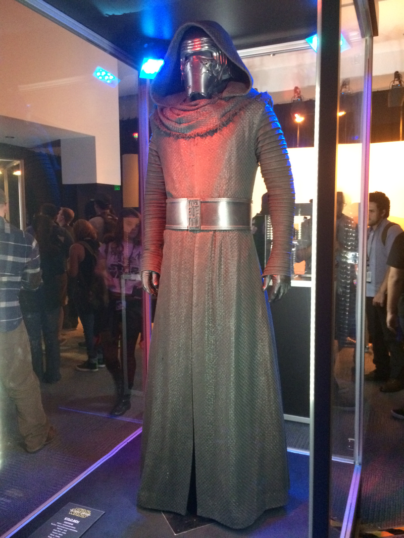 Illustration for article titled Star Wars Costumes And Props Reveal New Characters For Episode 7
